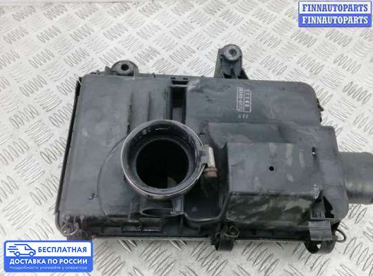Корпус воздушного фильтра на Toyota Prius II