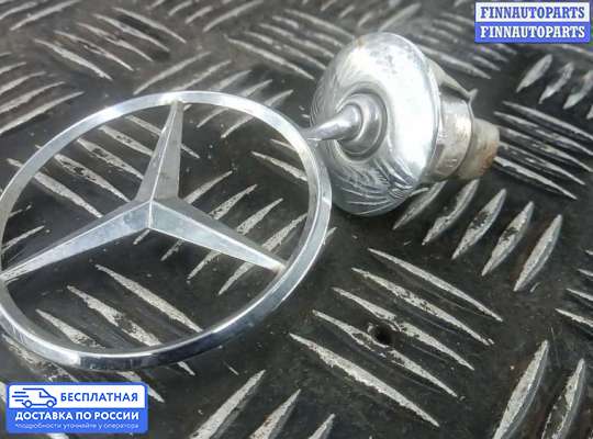 Эмблема (значок) на Mercedes-Benz C (W204)