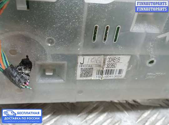 Щиток приборов на Mitsubishi Pajero IV