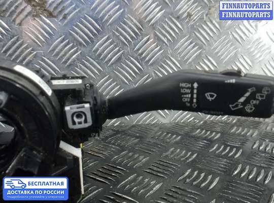 Подрулевой переключатель на Volkswagen Golf VI (5K)