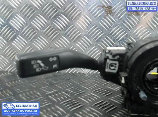 Подрулевой переключатель на Volkswagen Golf VI (5K)