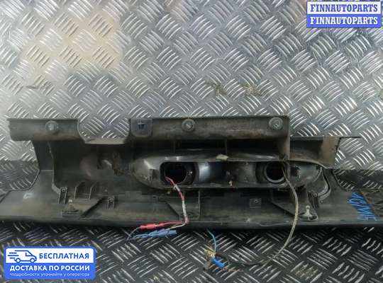 Фонарь задний на Renault Trafic II