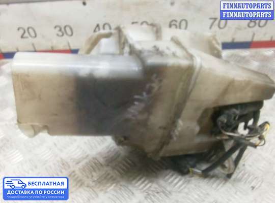 Бачок омывателя на Volvo XC90