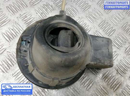 Лючок бензобака на Volkswagen Passat B5 (3B)
