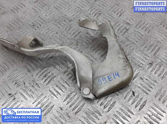 Петля капота на Chevrolet Captiva