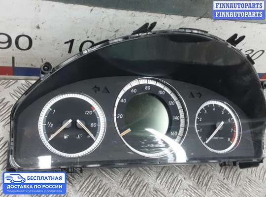 Щиток приборов на Mercedes-Benz C (W204)