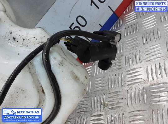 Бачок омывателя на Ford Focus II