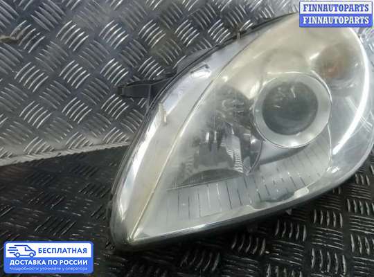 Фара передняя на Mercedes-Benz B (W245)