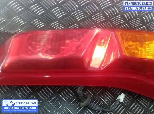 Фонарь задний на Nissan X-Trail II (T31)