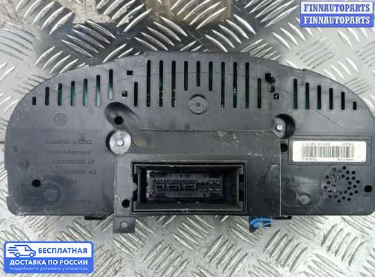Щиток приборов на Volkswagen Golf V (1K)