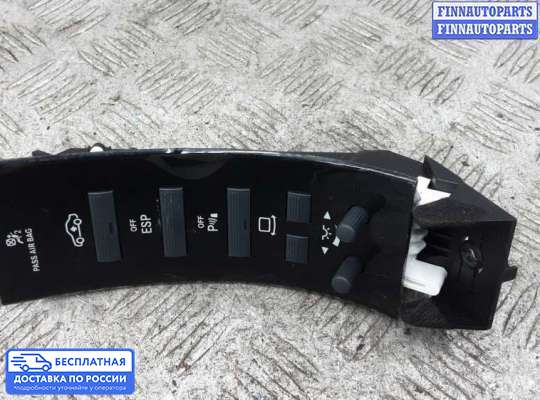 Блок управления стеклоподъёмниками на Mercedes-Benz S (W221)