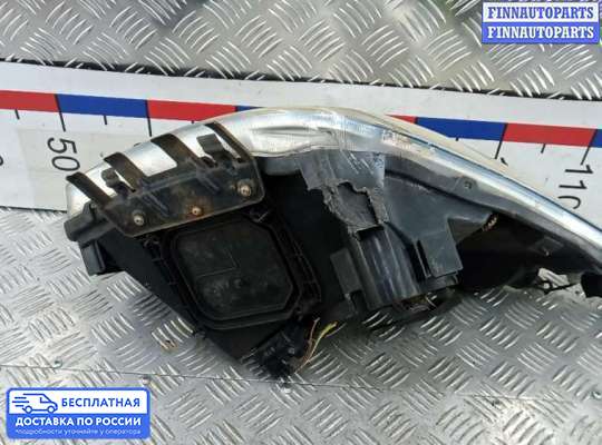 Фара передняя на Toyota Prius II