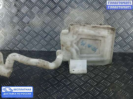 Бачок омывателя на Volkswagen Golf VI (5K)