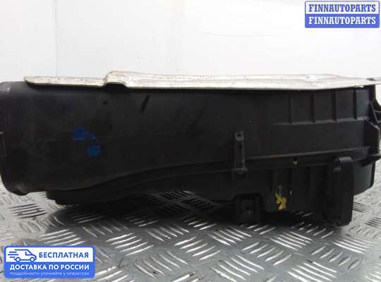 Корпус воздушного фильтра на Mercedes-Benz C (W204)