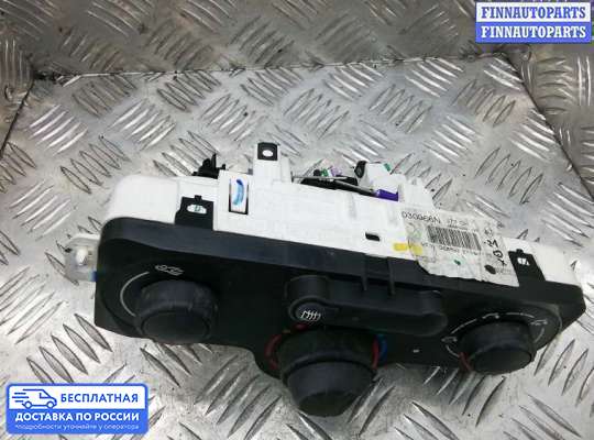 Блок управления печкой на Renault Modus