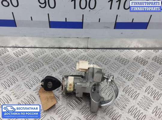 Замок зажигания с ключом на Toyota Verso AR20