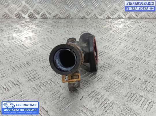 Корпус термостата на Renault Duster