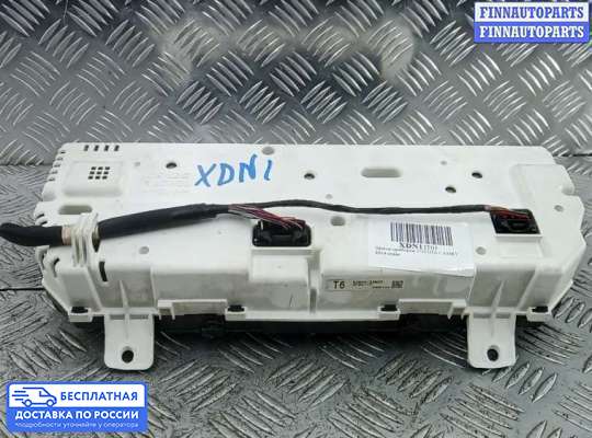 Щиток приборов на Toyota Camry XV50