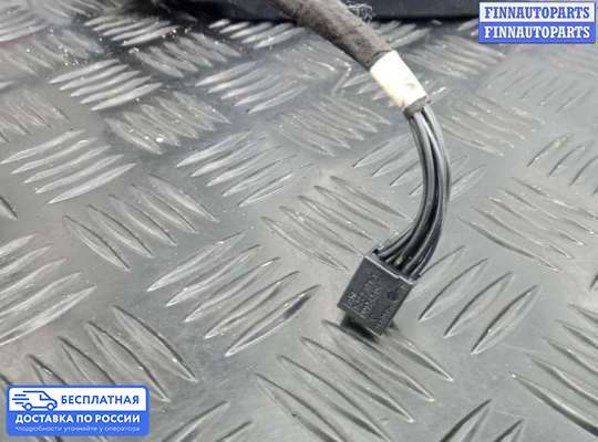 Зеркало боковое на Mercedes-Benz ML (W164)