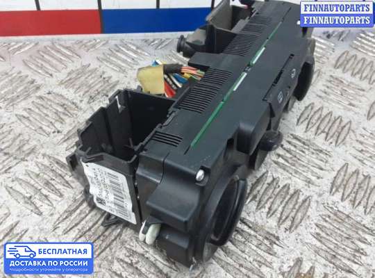 Блок управления печкой на Volkswagen Tiguan I (5N)