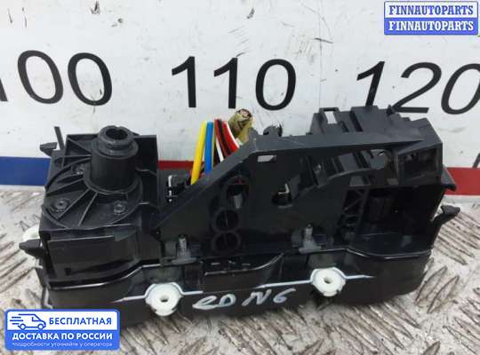 Блок управления печкой на Volkswagen Tiguan I (5N)