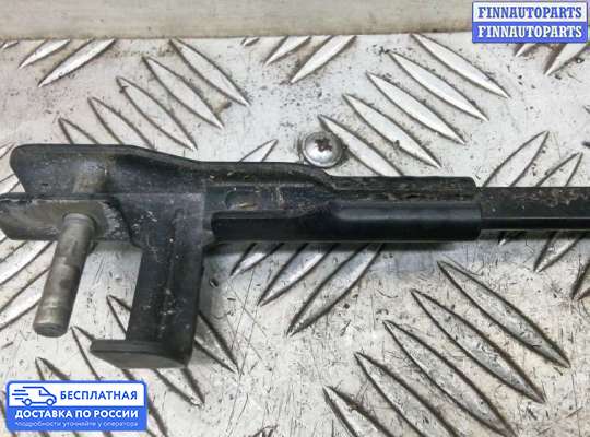 Поводок дворника на Opel Astra H / Classic