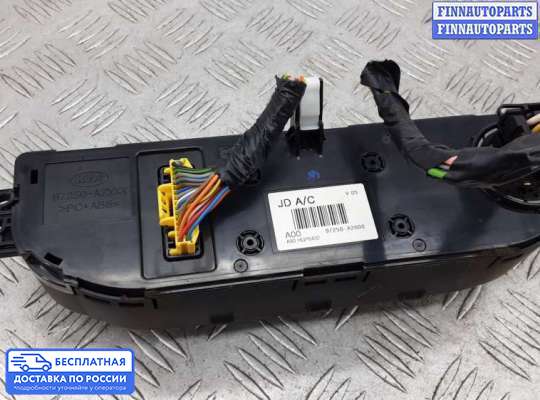 Блок управления печкой на Kia Ceed II (JD)