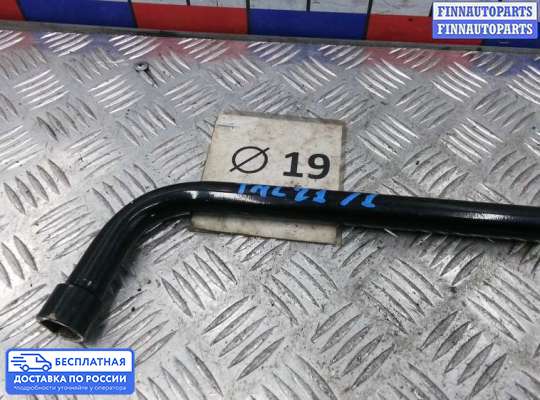 Ключ балонный на Hyundai Santa Fe I (SM, Classic +ТАГАЗ)