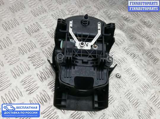 Подушка безопасности водителя (AirBag) на Nissan Pathfinder III (R51)