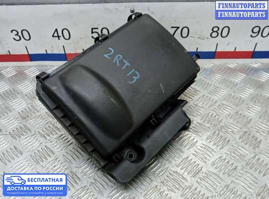Корпус воздушного фильтра на Toyota Prius II