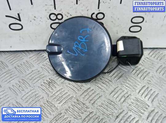 Лючок бензобака на Opel Zafira B