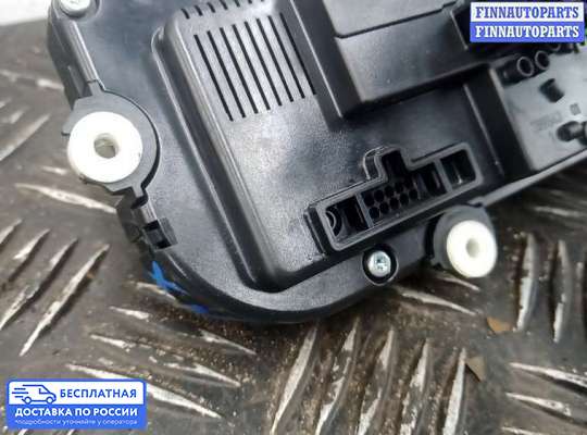 Блок управления печкой на Volkswagen Touran I (1T)