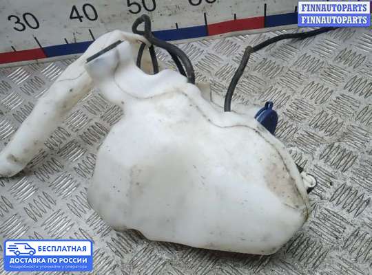 Бачок омывателя на Peugeot 2008