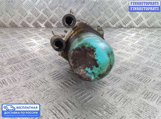 Корпус масляного фильтра на Peugeot 307