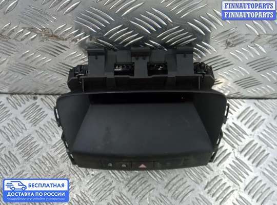 Дисплей бортового компьютера на Opel Astra J