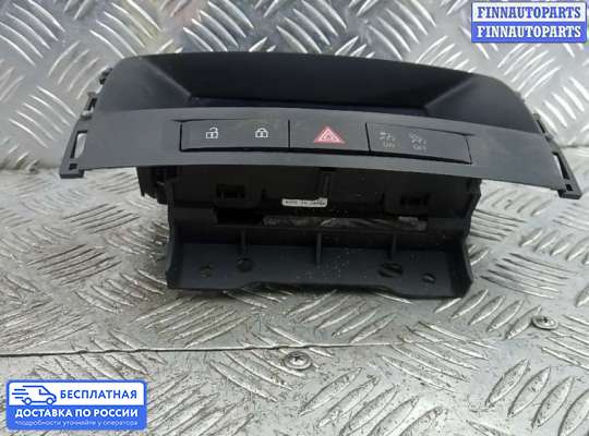 Дисплей бортового компьютера на Opel Astra J