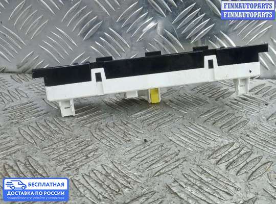 Дисплей бортового компьютера на Suzuki SX4