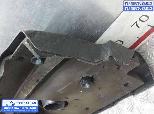 Крышка ДВС (декоративная) на Toyota RAV4 III (XA30)