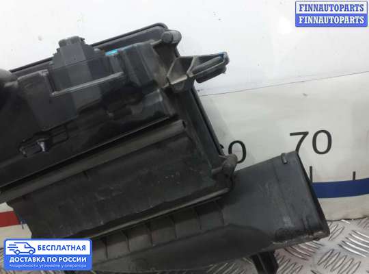 Корпус воздушного фильтра на Mercedes-Benz GL (X164)