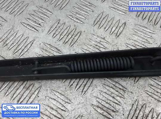 Поводок дворника на Kia Cerato I (LD)