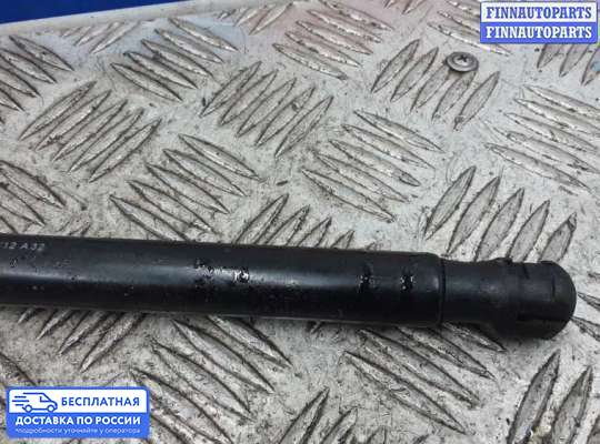 Амортизатор крышки багажника на Kia Ceed II (JD)