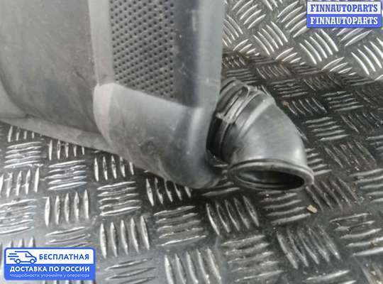 Крышка ДВС (декоративная) на Volkswagen Touran I (1T)