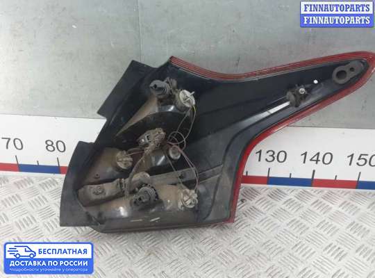Фонарь задний на Ford Focus III