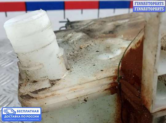 Бачок омывателя на Volkswagen Golf V (1K)