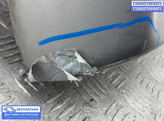 Клык (часть) бампера на Toyota RAV4 I (XA10)