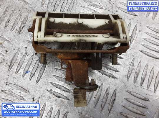 Ручка крышки багажника (задней двери) на Mitsubishi Pajero III