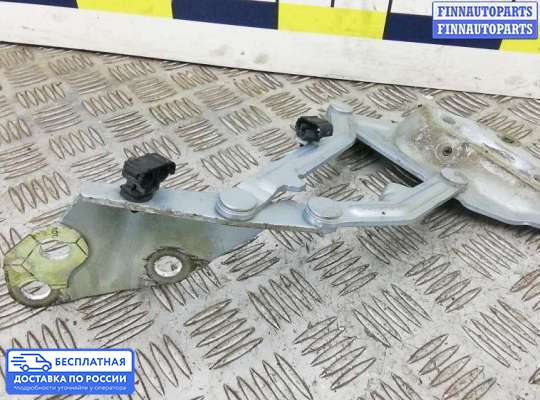 Петля капота на Volkswagen Touareg I (7L)