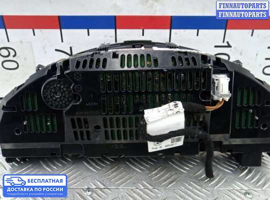 Щиток приборов на Mercedes-Benz C (W204)