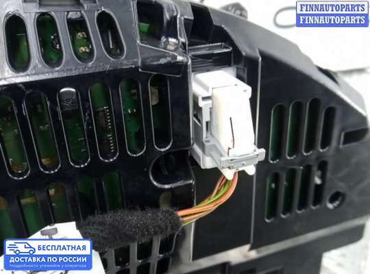 Щиток приборов на Mercedes-Benz C (W204)