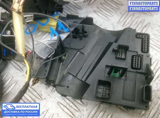 Подрулевой переключатель на Volkswagen Golf V (1K)